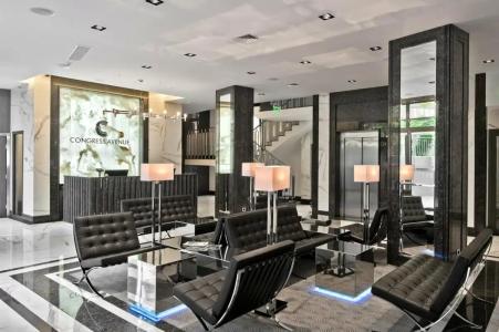 Congress Avenue - 25