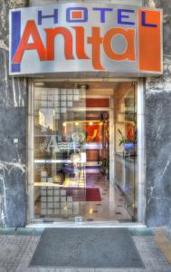 Anita - 14
