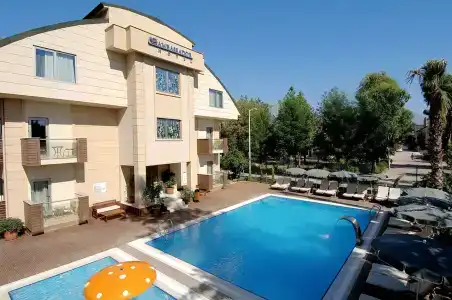 Ambassador Plaza - 1