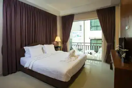 Kata Beachwalk and Bungalows - 2