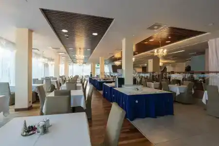 Riga Islande with FREE Parking - 50