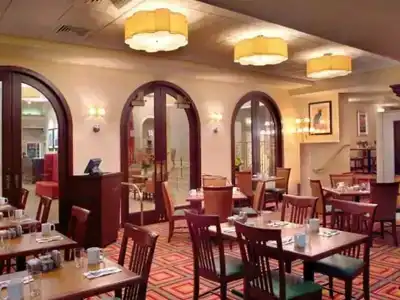 Courtyard by Marriott Boston Downtown - 2