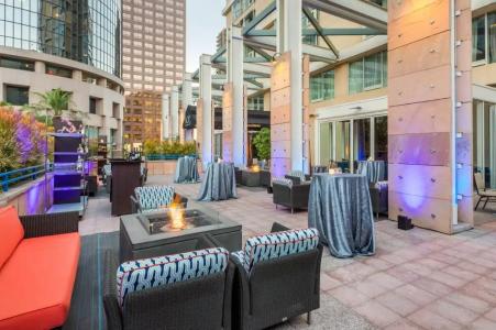 Omni Los Angeles California Plaza - 20