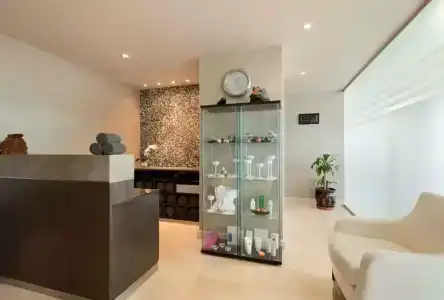 Ramada by Wyndham Abu Dhabi Downtown - 99