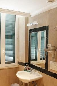 Boutique Trevi - 37