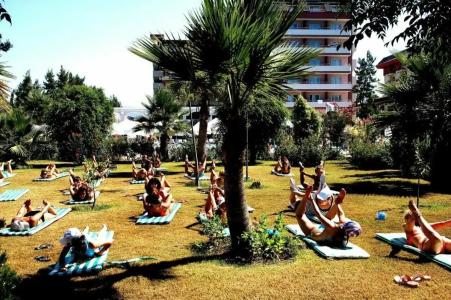 Holiday Garden Resort - 79