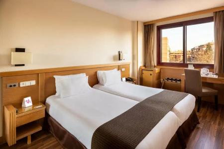 Rafaelhoteles Piramides - 16