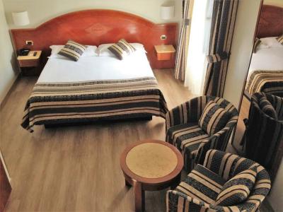 Mokinbas Baviera - 81