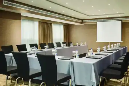 Hawthorn Suites by Wyndham Abu Dhabi City Center - 91