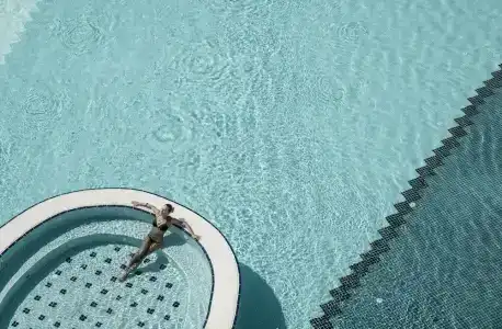 Charisma De Luxe - 23