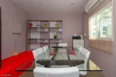 Modern Living - 91