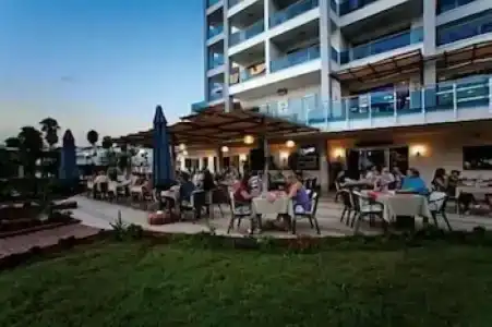 Venessa Beach - 1