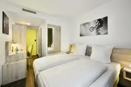 Novina Sleep Inn Herzogenaurach - 8