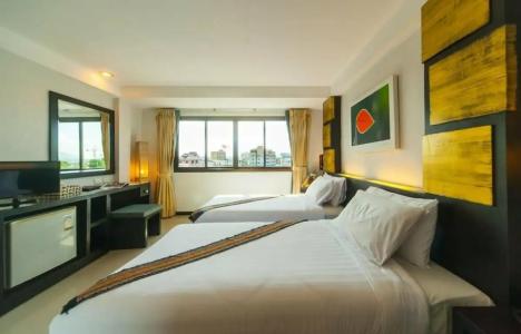 Crystal Inn - 1