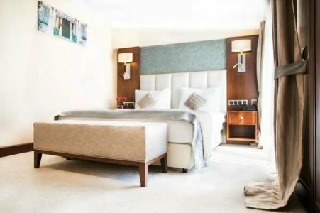 Grand Aras & Suites - 72
