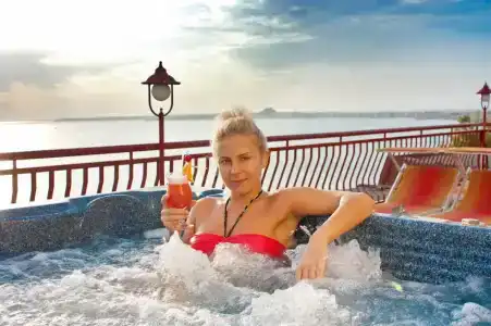 Saint George & Medical Spa - 9