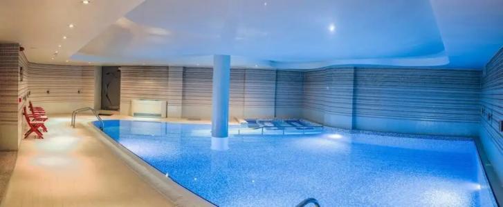 Cosmopolitan & Wellness - 31