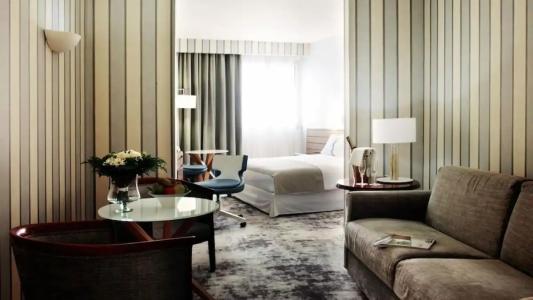 Holiday Inn Nice - Port St Laurent, an IHG - 50