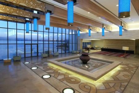 Hilton Dead Sea Resort & Spa - 8