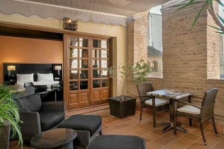 Palacio de Santa Paula, Autograph Collection - 71