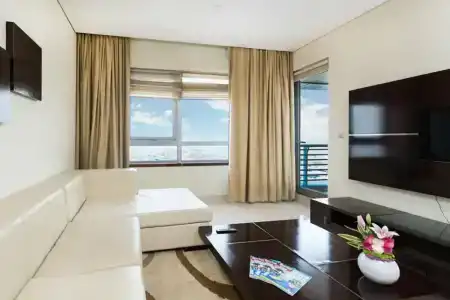 Staybridge Suites Dubai Internet City, an IHG - 73