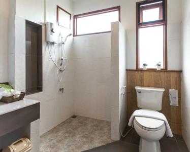 The Old City Wall Inn - 25