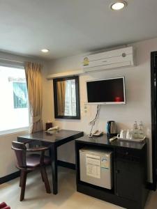 Silver Resortel - 93