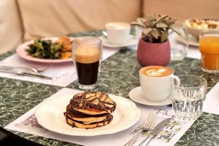 Legacy Gastro Suites - 61