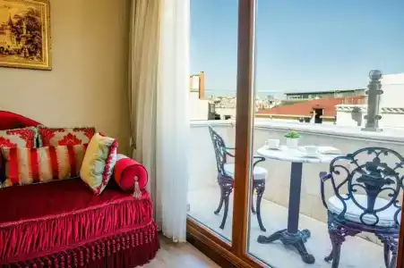 Romance Istanbul Boutique Class - 75