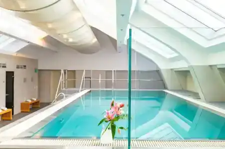 Continental Budapest - 94