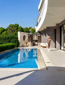 Somewhere Vouliagmeni - 29