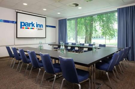 Park Inn by Radisson Frankfurt Airport - 94