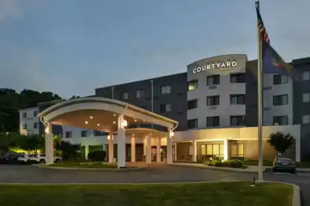 Courtyard by Marriott Harrisburg Hershey - 11