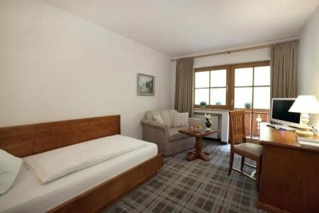 Blaue Gams ***S - 65