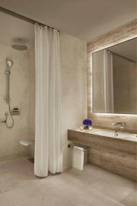 The Abu Dhabi Edition - 72