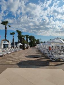 Emelda Sun Club - 94