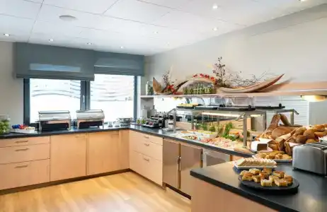 Leonardo Nürnberg - 6