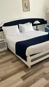 Desert Rose Resort - 9
