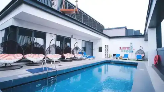 Hampton by Hilton Dubai Al Seef - 4