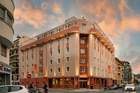 easyNice Palais des Congrès – Old Town - 31