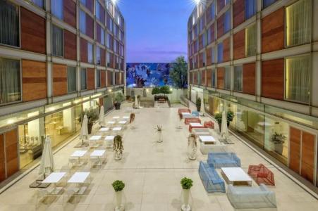 DoubleTree By Hilton Milan - 42