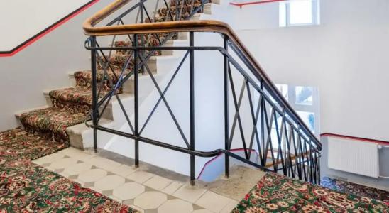 Three Crowns Residents - 29