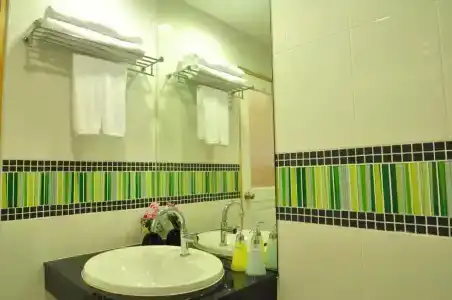 Green Harbor & Service Apartment - 21