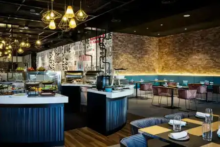 Aloft Dubai Airport - 3