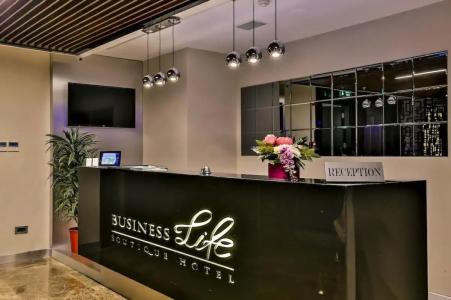 Business Life Boutique & Spa - 8