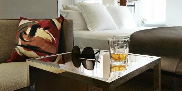 Mondrian Park Avenue - 64