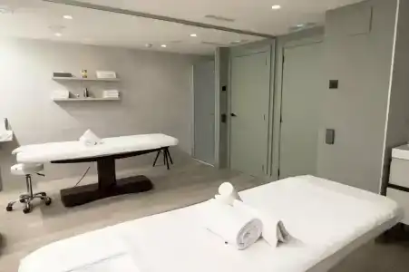 Catalonia La Maquinista - 27