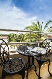 Silver Resortel - 57