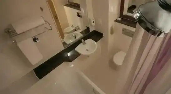 Premier Inn Dubai International Airport - 89