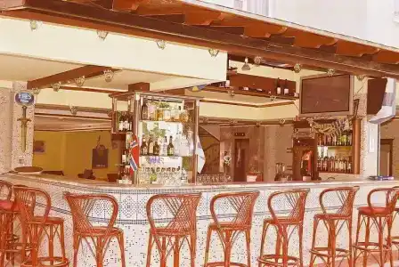 Lavinia Apart & - 66